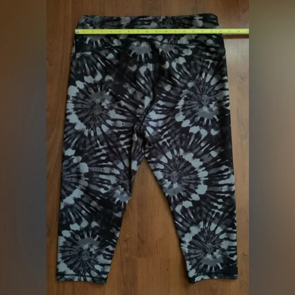 ACTIV8 Women’s Leggings Black Tie Dye Size XLarge - Picture 5 of 5